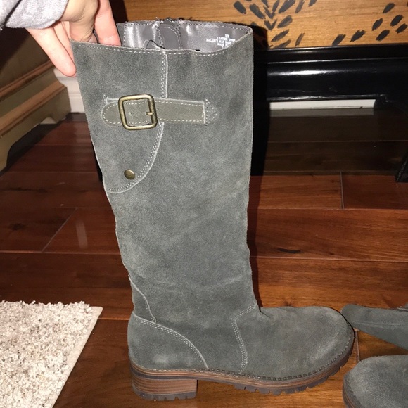 Heeled boots - Picture 2 of 2